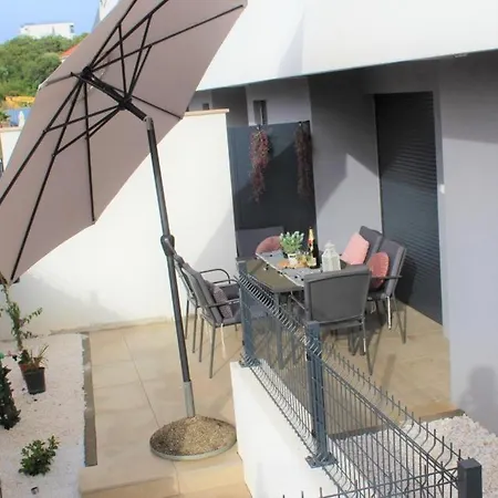 Apartment In Okrug Gornji With Terrace, Air Conditioning, Wifi, Washing Machine 5070-1 *